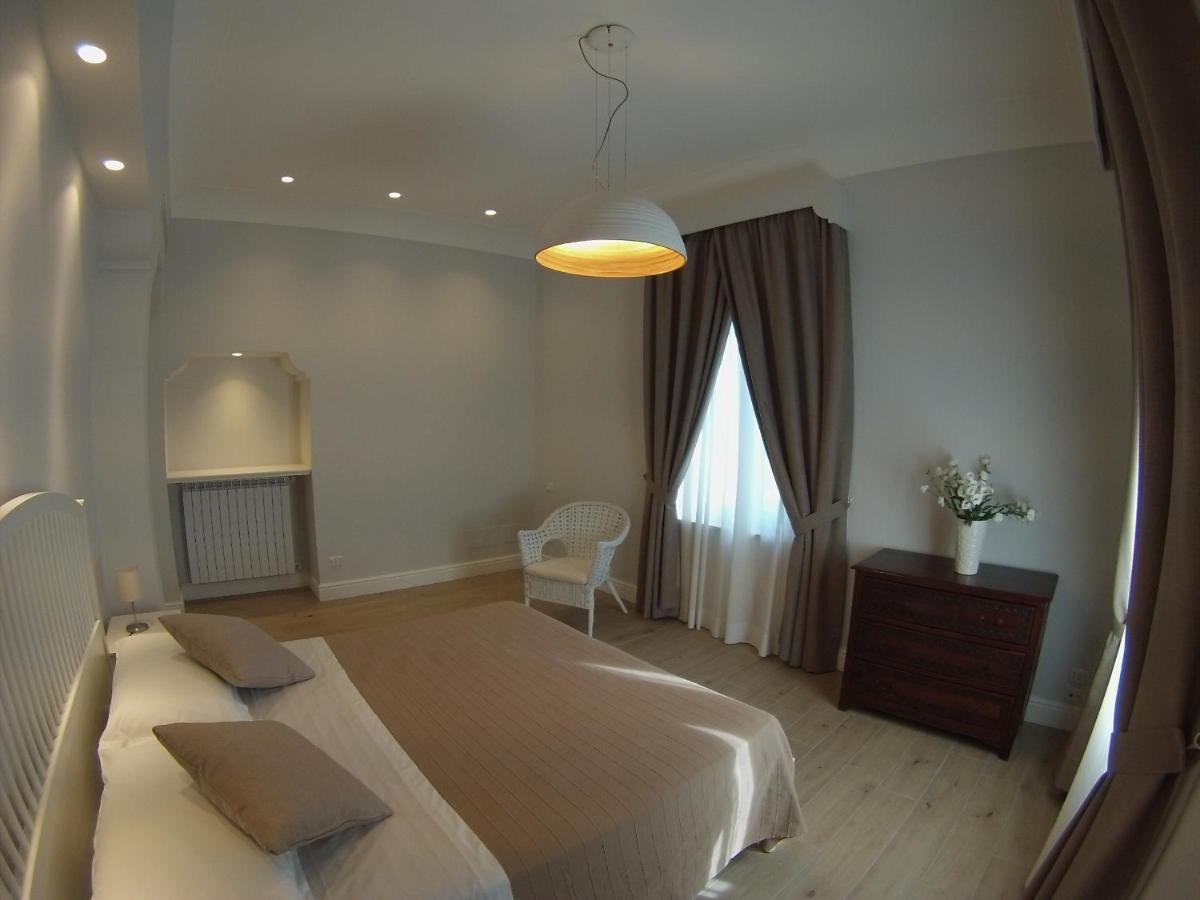 Apartamento Fondo Santa Lucia SantʼAgata sui Due Golfi Habitación foto