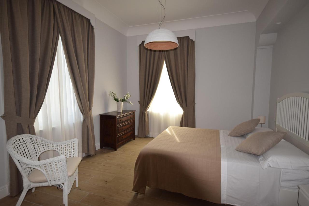 Apartamento Fondo Santa Lucia SantʼAgata sui Due Golfi Habitación foto